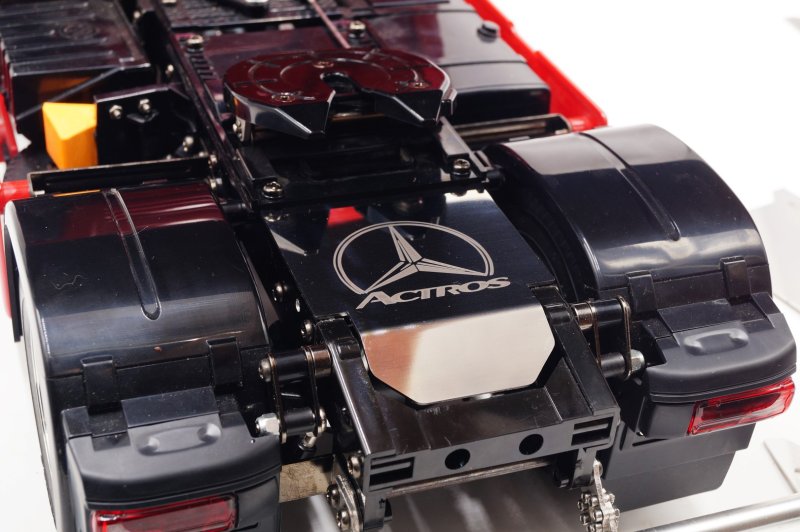 SP Chrome Backplate / Rear Cover Actros 4x2 & 6x4