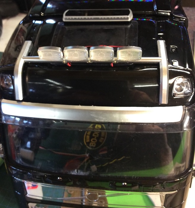 DMW - Volvo top spot bar