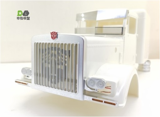 DMW - Transformer Kenworth style grill