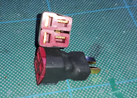 FZ Deans 2 way splitter short 1 batt 2 outputs