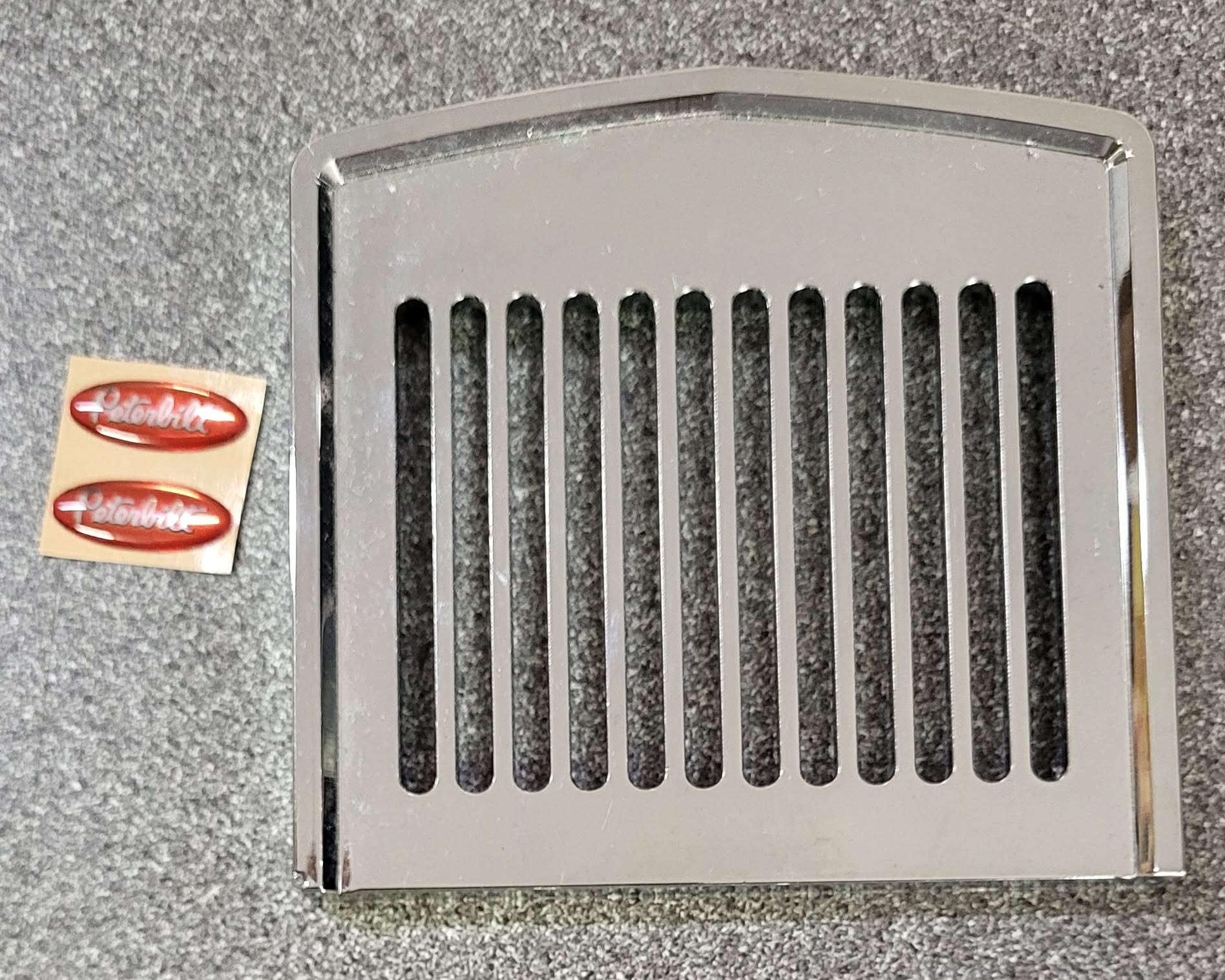 Peterbilt Style Grill
